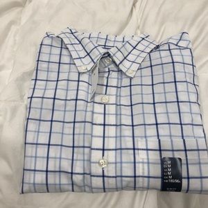 Gap dress shirt size M long sleeve NWT